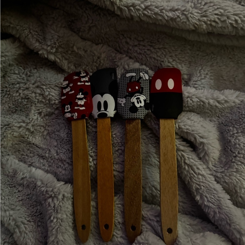 Disney Mickey Mouse Mini Spatulas - Picture 5 of 6